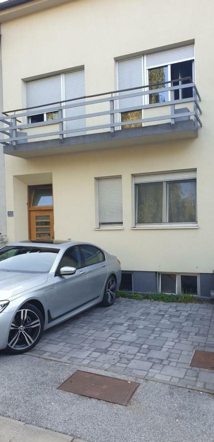 Parkview Apartment In Zagreb'S Favorite Neighborhood المظهر الخارجي الصورة